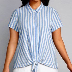 NWT ⭐️Striped Button-Front Tie-Front Top